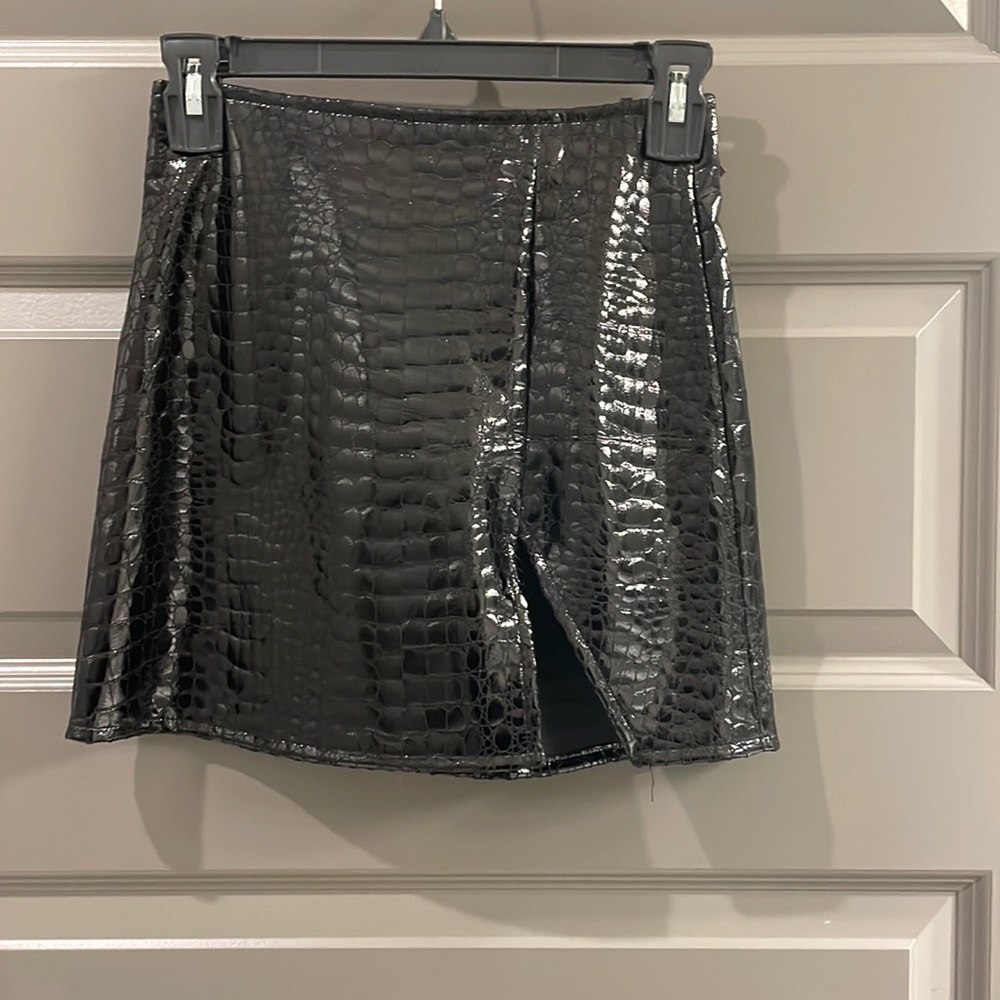 Princess Polly black snake skin skirt